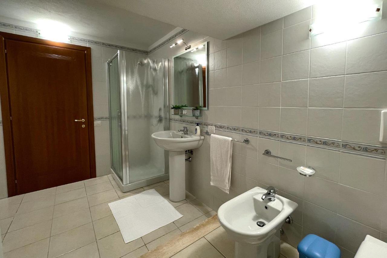 Aristanis Home Vacation Apartment Oristano Exterior photo